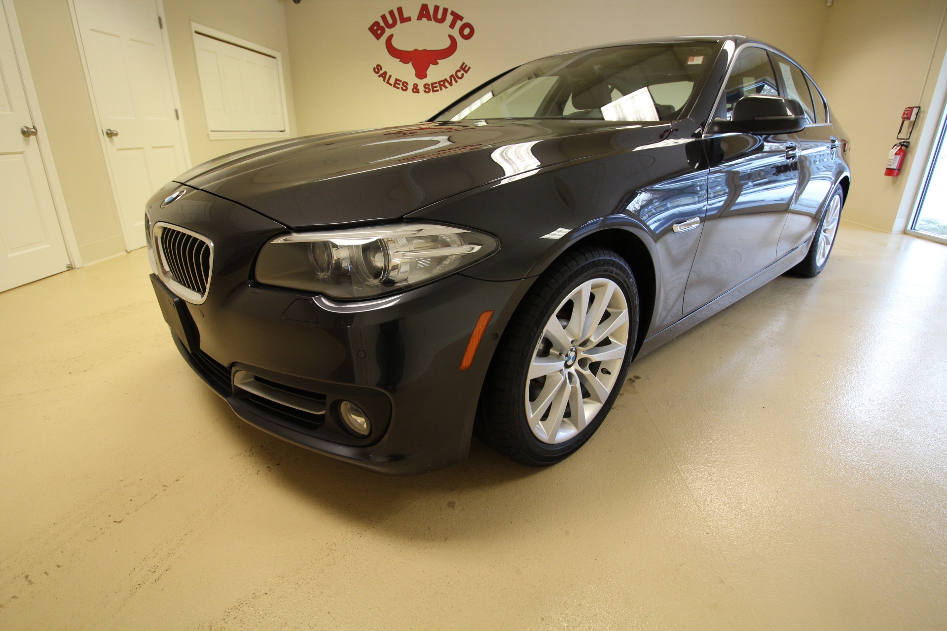 Used 2016 BMW 5-Series 535i xDrive for sale $31,990 at AAN Master 2024 in Gurnee IL 60031 1