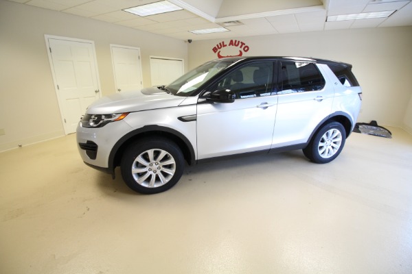 Used 2016 Land Rover Discovery Sport SE for sale $28,990 at AAN Master 2024 in Gurnee IL 60031 3
