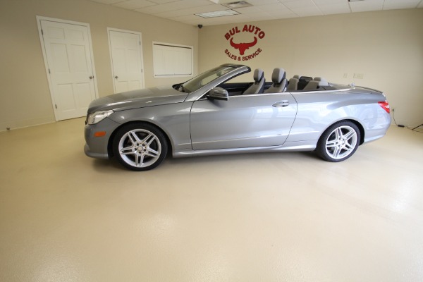 Used 2011 Mercedes-Benz E550 Convertible for sale $21,990 at AAN Master 2024 in Gurnee IL 60031 3