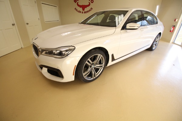 Used 2016 BMW 7-Series 750i xDrive M-Sport for sale $56,990 at AAN Master 2024 in Gurnee IL 60031 2