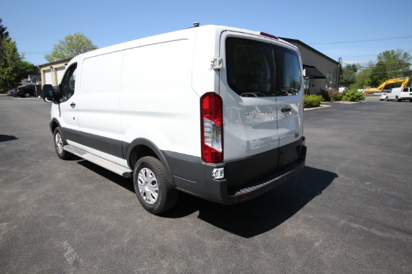 Used 2018 Ford Transit 250 Van Low Roof 60/40 Pass.130-in. WB for sale $24,990 at AAN Master 2024 in Gurnee IL 60031 5