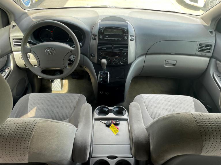 Used 2008 Toyota Sienna LE FWD 8-Passenger Seating for sale $6,990 at AAN Master 2024 in Gurnee IL 60031 5