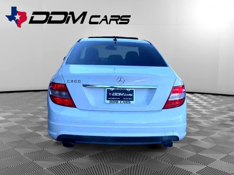 Used 2010 Mercedes-Benz C-Class C300 Luxury Sedan for sale $7,500 at AAN Master 2024 in Gurnee IL 60031 5