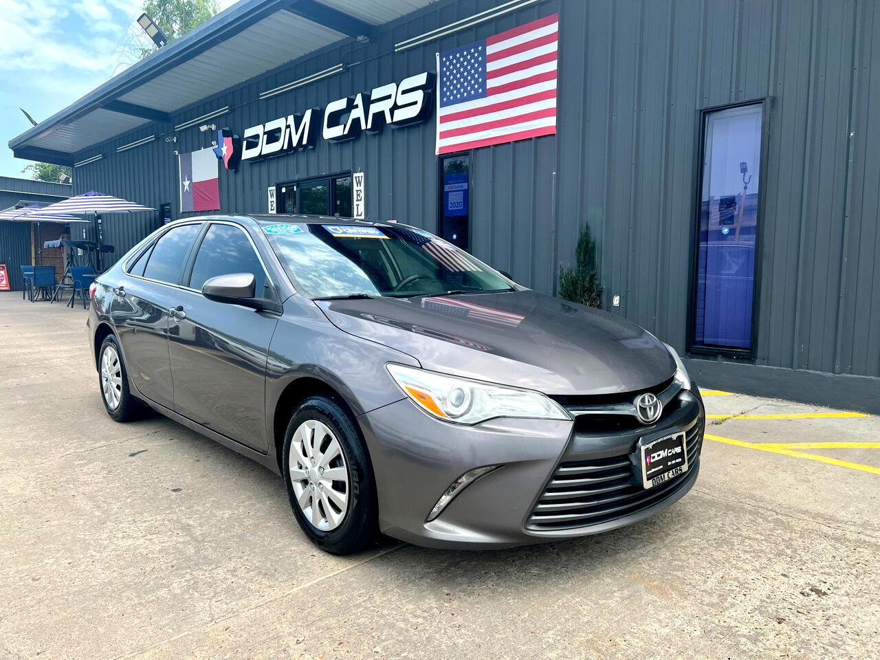 Used 2017 Toyota Camry SE for sale $9,995 at AAN Master 2024 in Gurnee IL 60031 1
