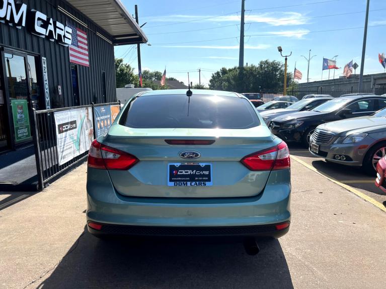 Used 2012 Ford Focus SEL Sedan for sale Sold at AAN Master 2024 in Gurnee IL 60031 6
