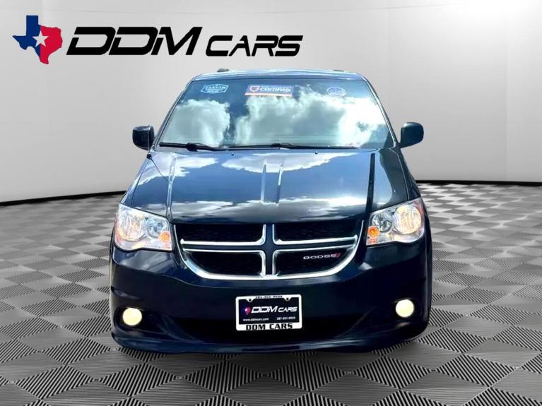 Used 2017 Dodge Grand Caravan SXT for sale $10,995 at AAN Master 2024 in Gurnee IL 60031 3