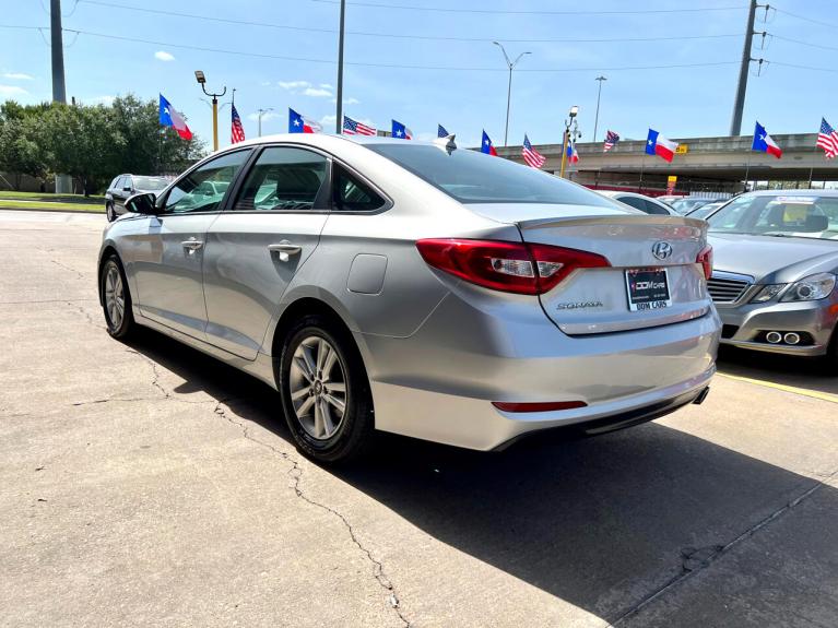 Used 2017 Hyundai Sonata SE for sale Sold at AAN Master 2024 in Gurnee IL 60031 5