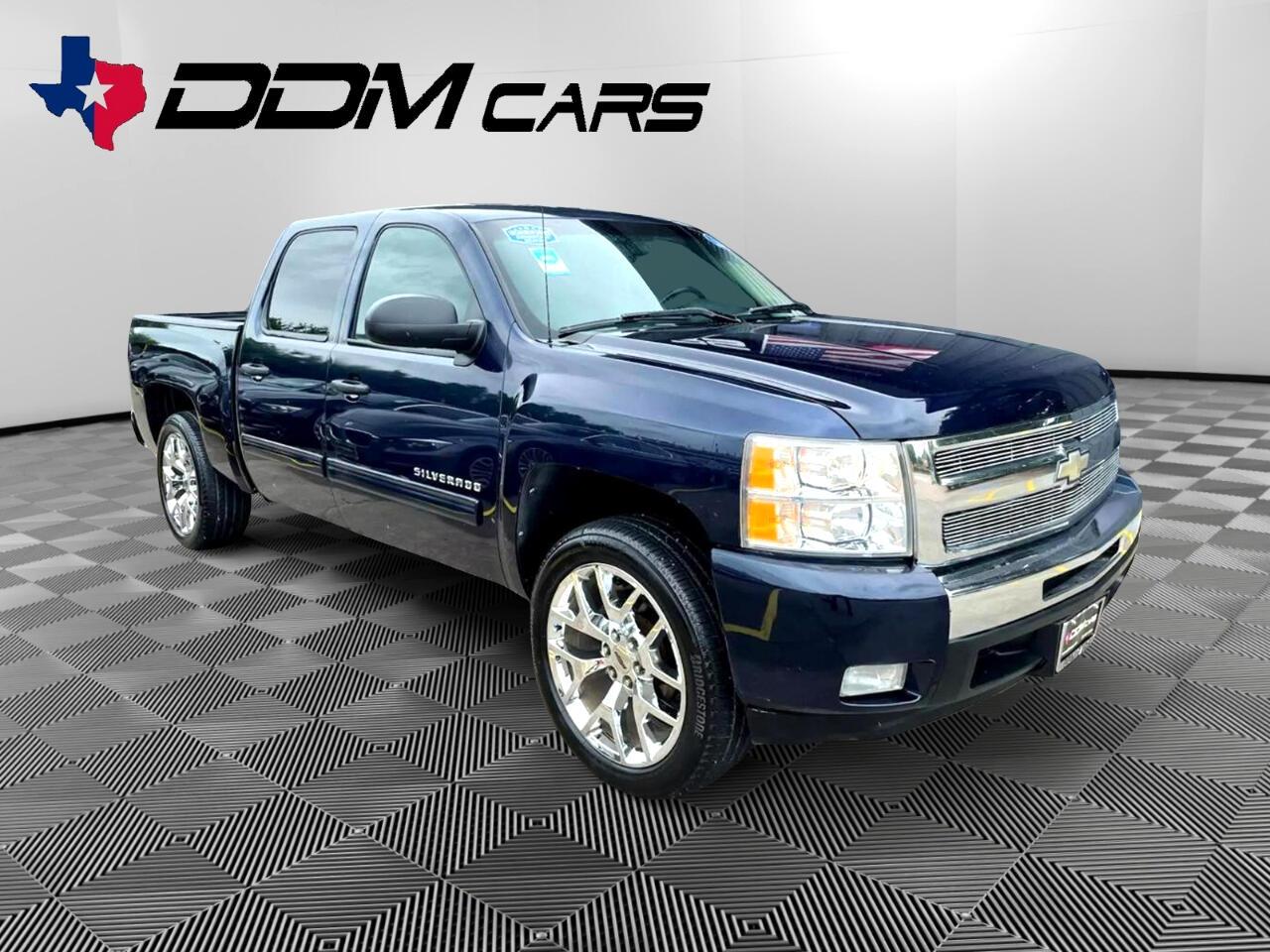 Used 2011 Chevrolet Silverado 1500 LT Crew Cab 2WD for sale $16,995 at AAN Master 2024 in Gurnee IL 60031 1