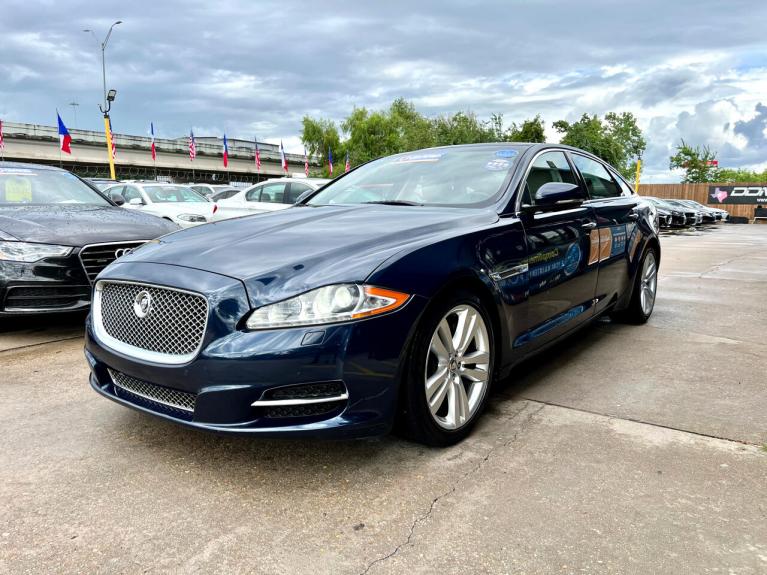 Used 2011 Jaguar XJ-Series XJ Supercharged for sale $17,995 at AAN Master 2024 in Gurnee IL 60031 4
