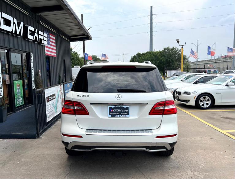 Used 2014 Mercedes-Benz M-Class ML350 4MATIC for sale $17,995 at AAN Master 2024 in Gurnee IL 60031 6