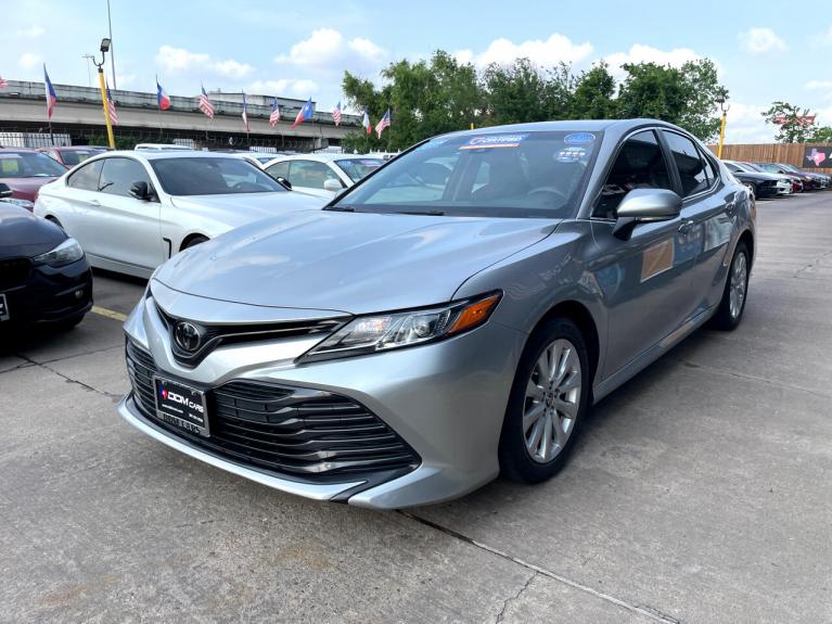 Used 2018 Toyota Camry LE for sale $19,995 at AAN Master 2024 in Gurnee IL 60031 5