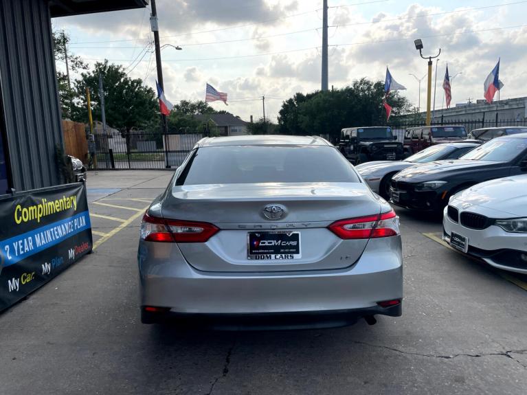 Used 2018 Toyota Camry LE for sale $19,995 at AAN Master 2024 in Gurnee IL 60031 6