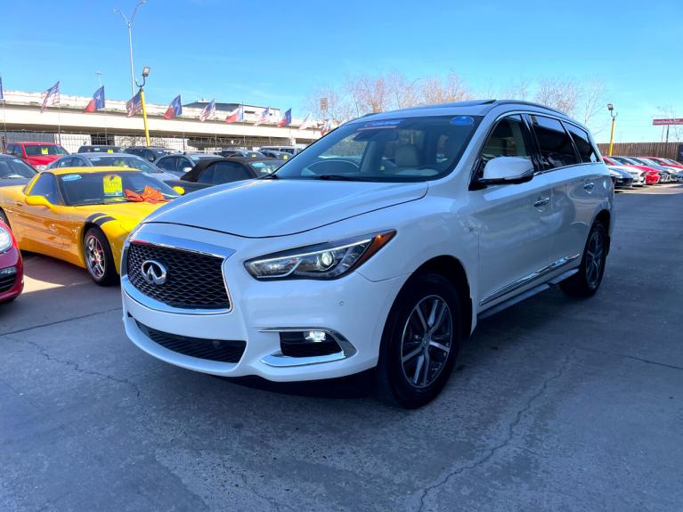 Used 2019 Infiniti QX60 LUXE FWD for sale $29,995 at AAN Master 2024 in Gurnee IL 60031 4