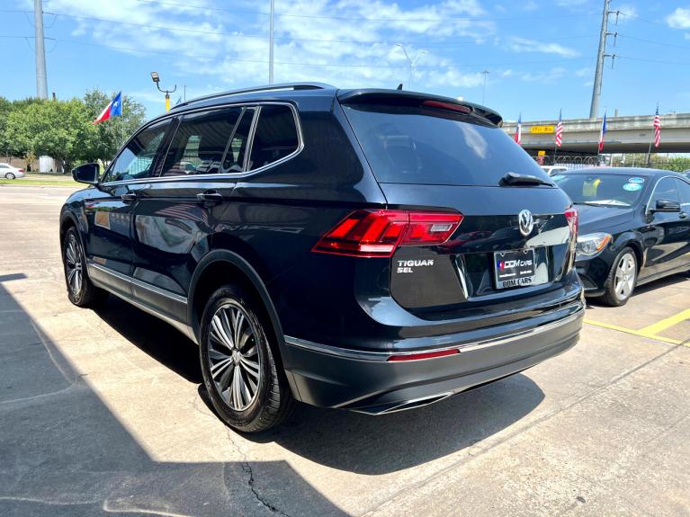 Used 2018 Volkswagen Tiguan SEL 4Motion AWD for sale Sold at AAN Master 2024 in Gurnee IL 60031 5