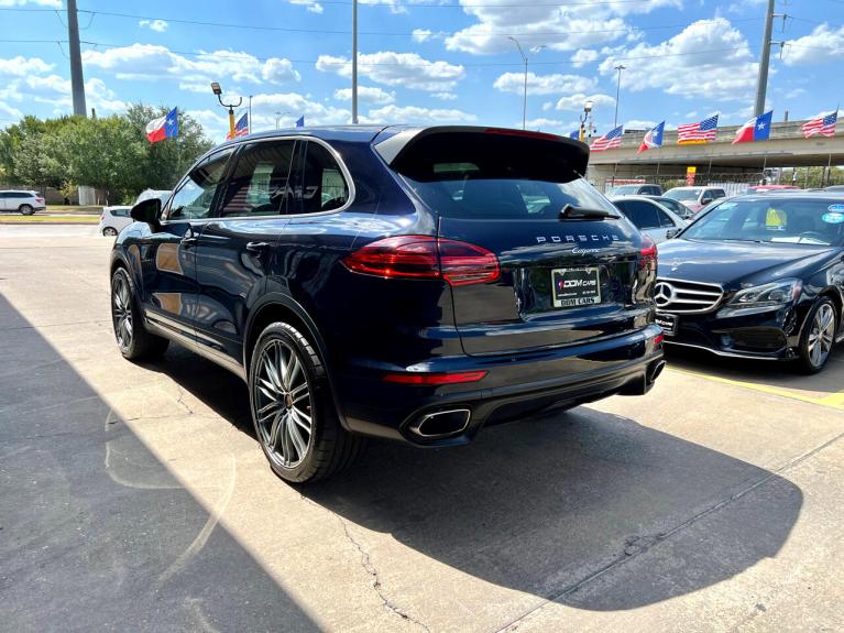 Used 2016 Porsche Cayenne Base for sale $25,995 at AAN Master 2024 in Gurnee IL 60031 5