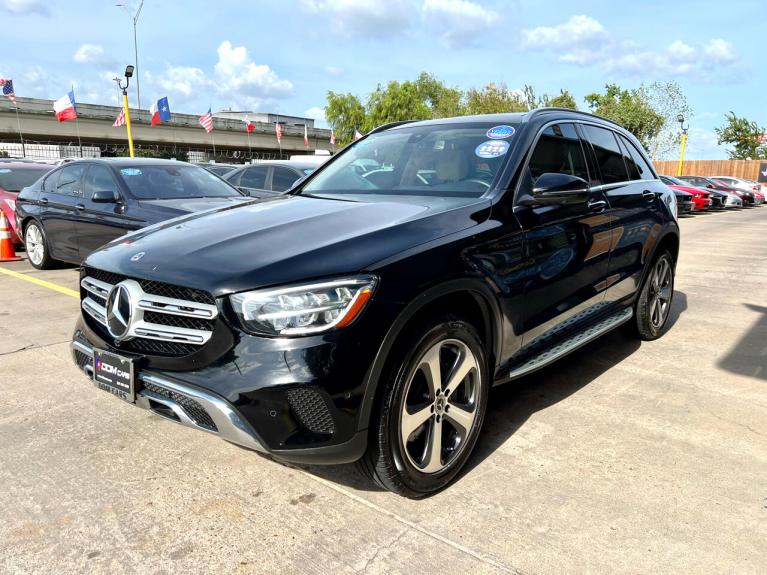 Used 2021 Mercedes-Benz GLC-Class GLC300 for sale $37,995 at AAN Master 2024 in Gurnee IL 60031 4