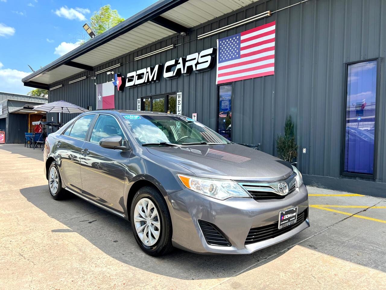 Used 2014 Toyota Camry SE Sport for sale $15,995 at AAN Master 2024 in Gurnee IL 60031 1