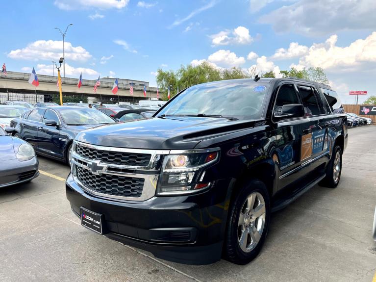 Used 2015 Chevrolet Suburban LT 1500 2WD for sale $18,995 at AAN Master 2024 in Gurnee IL 60031 4