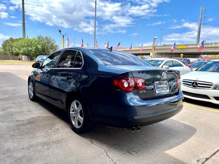 Used 2009 Volkswagen Jetta SEL for sale $8,995 at AAN Master 2024 in Gurnee IL 60031 5