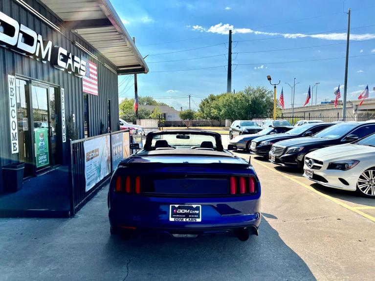 Used 2015 Ford Mustang EcoBoost Premium Convertible for sale $17,995 at AAN Master 2024 in Gurnee IL 60031 6