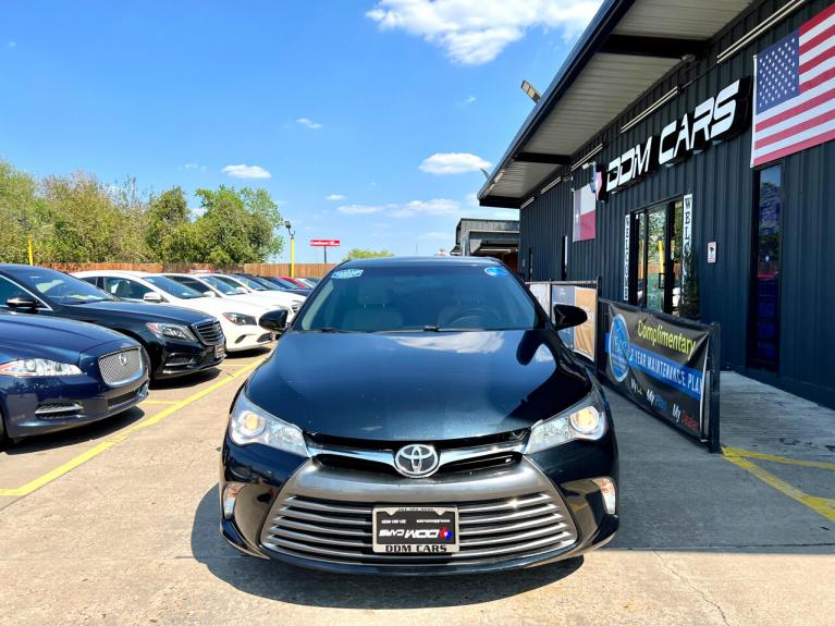 Used 2017 Toyota Camry XLE for sale $17,995 at AAN Master 2024 in Gurnee IL 60031 3