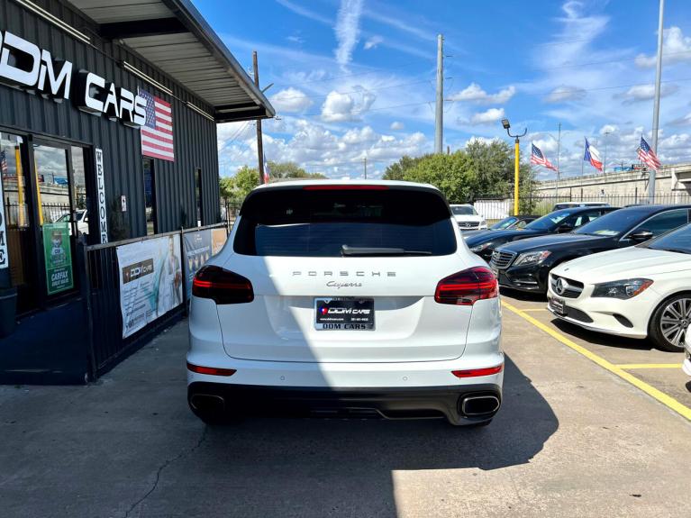 Used 2016 Porsche Cayenne Base for sale $24,995 at AAN Master 2024 in Gurnee IL 60031 6