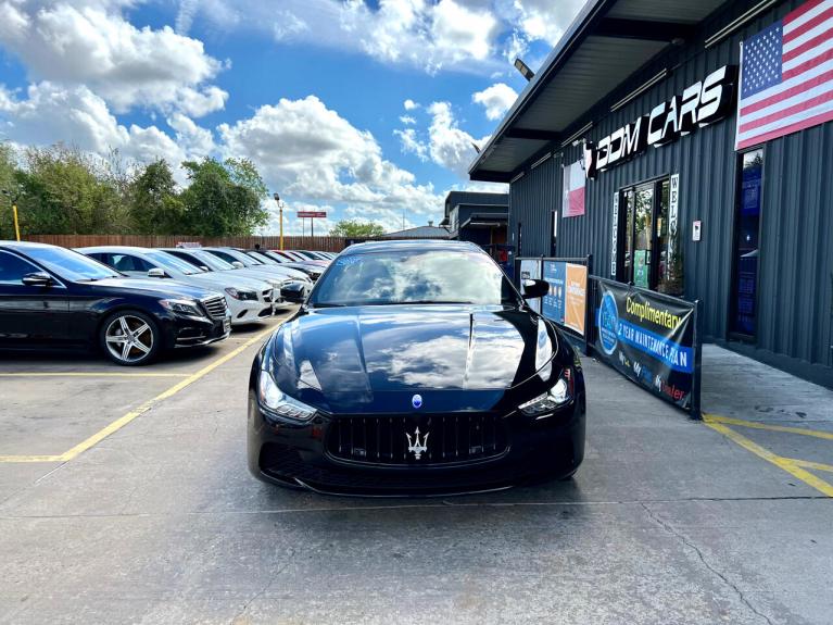 Used 2017 Maserati Ghibli Base for sale $28,995 at AAN Master 2024 in Gurnee IL 60031 3