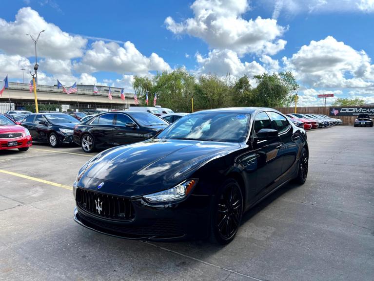 Used 2017 Maserati Ghibli Base for sale $28,995 at AAN Master 2024 in Gurnee IL 60031 4