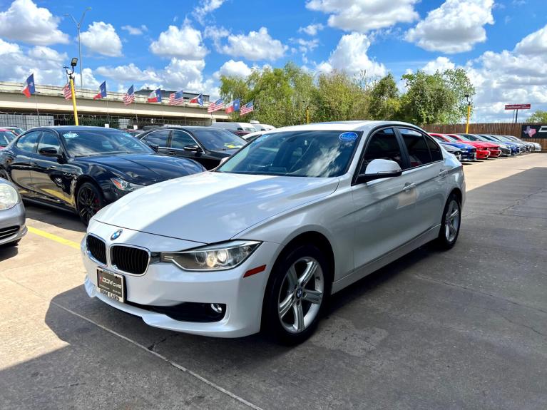 Used 2014 BMW 3-Series 320i Sedan for sale $12,995 at AAN Master 2024 in Gurnee IL 60031 4