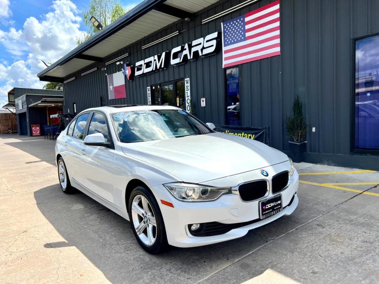 Used 2014 BMW 3-Series 320i Sedan for sale $12,995 at AAN Master 2024 in Gurnee IL 60031 1