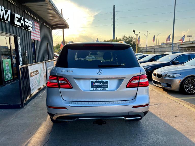 Used 2013 Mercedes-Benz M-Class ML350 4MATIC for sale $13,995 at AAN Master 2024 in Gurnee IL 60031 6